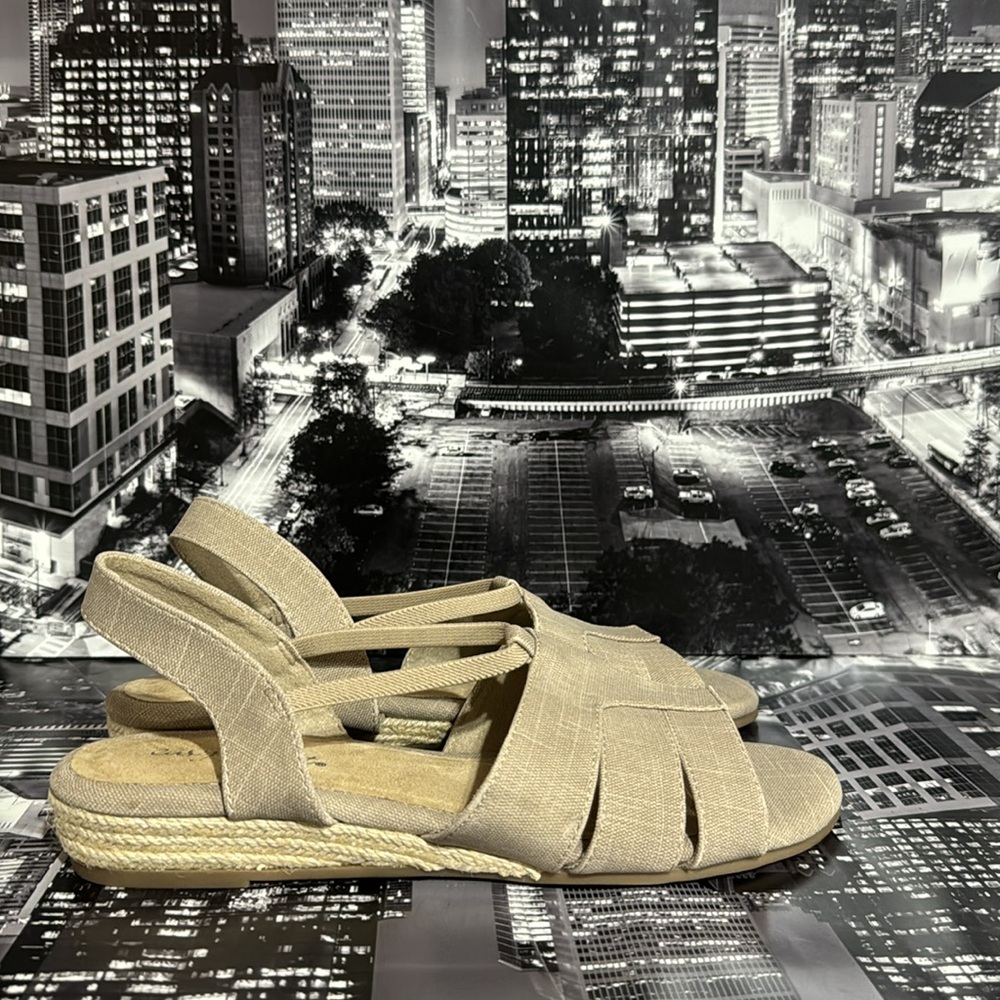 Easy Street Wedge Sandals